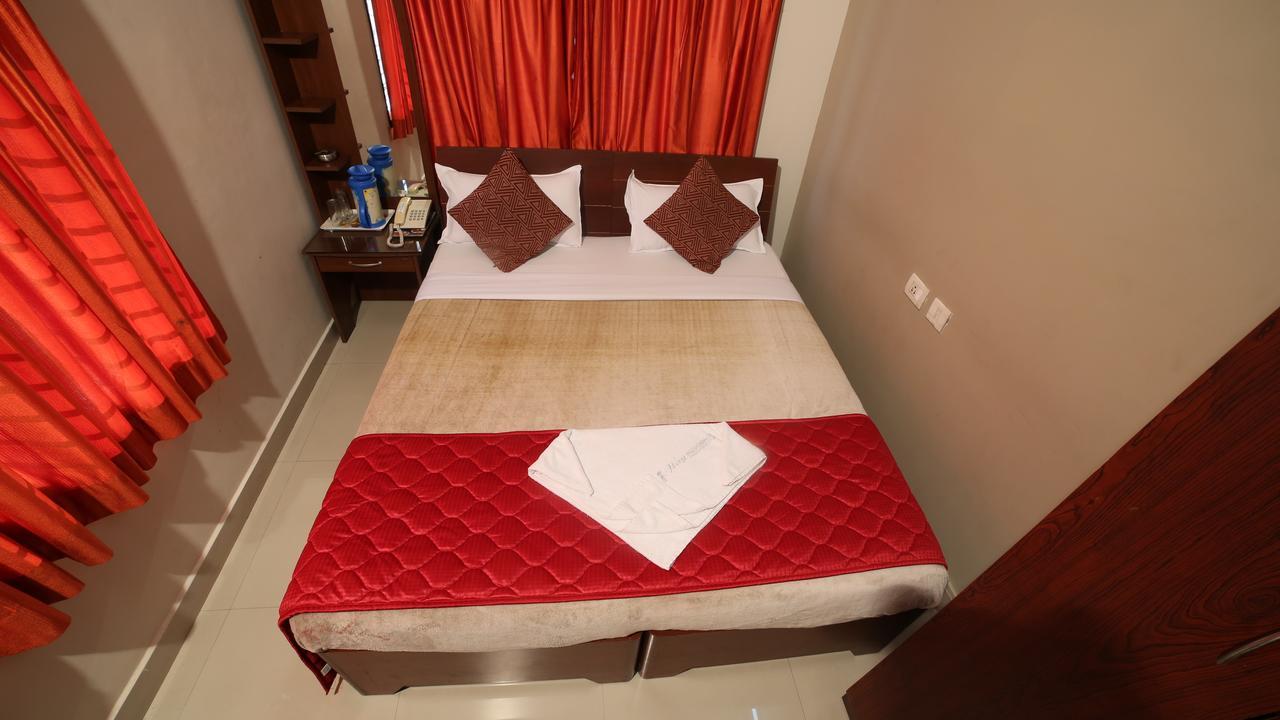 Hotel I-Way Residency Perungudi Chennai Zewnętrze zdjęcie